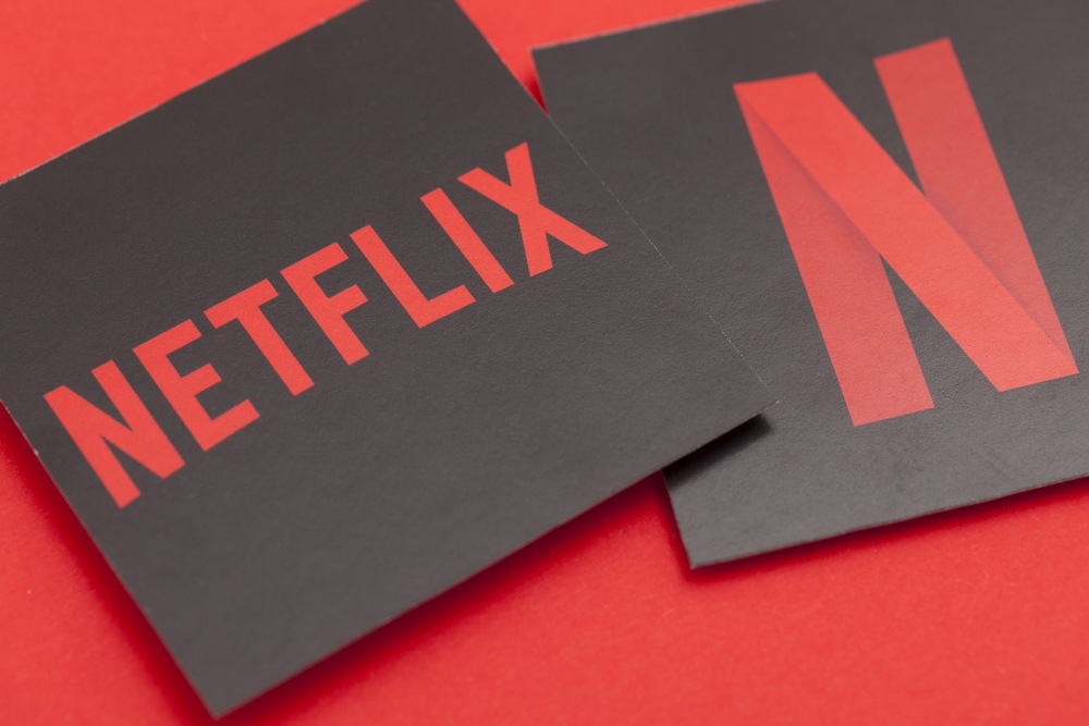 Netflix’s massively disappointing report last week presents a low-risk buying opportunity for a few old-media “dinosaurs” as CEO Reed Hastings contemplates his next move.