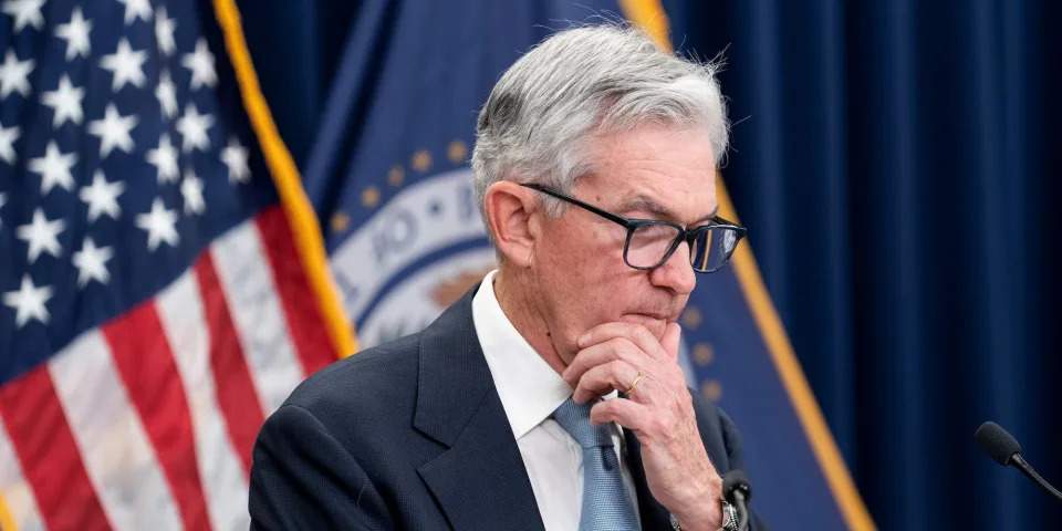 Jerome Powell and the Fed pause interest rate hikes.