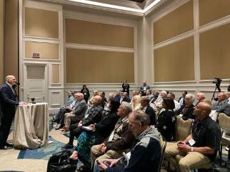 Charles Mizrahi answering all your questions at the Total Wealth Symposium