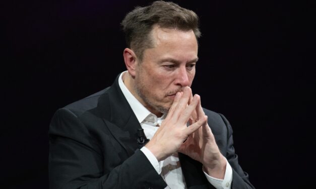 Is Elon Musk Bringing Blockchain to Government?