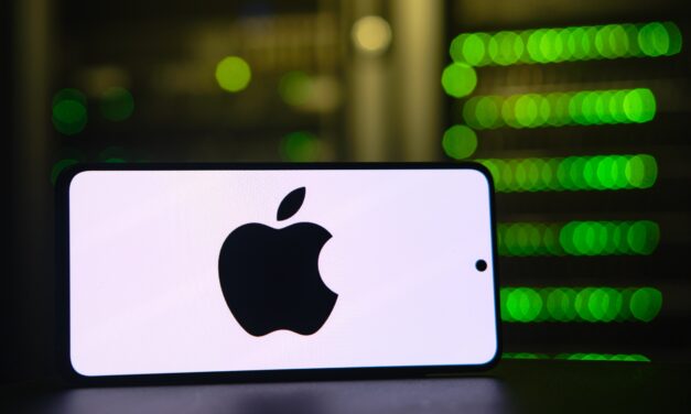 Can Apple’s AI Delay Actually Be Its Biggest Advantage?