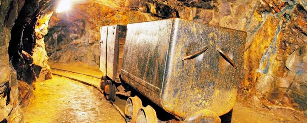 People are beginning to buy up stocks in things like metals and mining.There are a couple of different ways to invest in production using a metals and mining etfs.