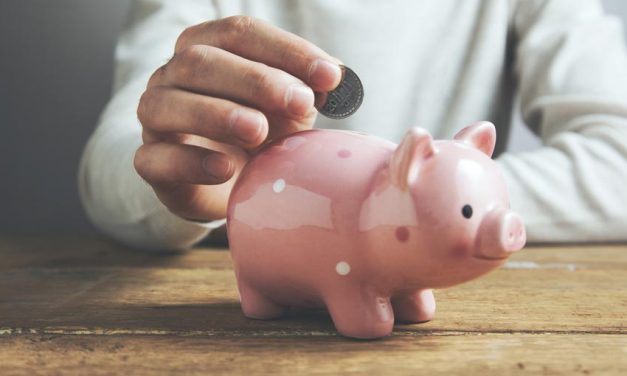 Explaining Bank Stock Performance vs. Federal Reserve Interest Rates