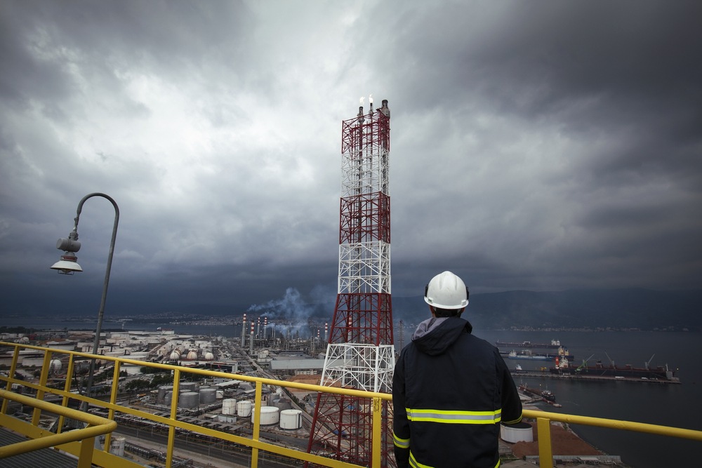 Shale Crisis and oil refinery
