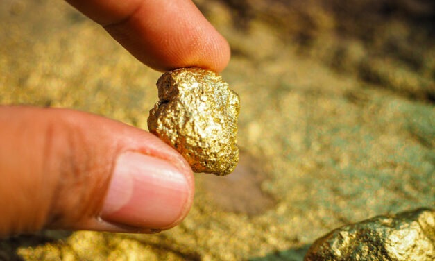 Buy Gold or Gold Miners? 1 Trade to Profit From the Metal’s Rally