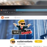 Retail investors flooded into so-called meme stocks such as AMC this week. In Smart Profits Daily, we highlighted the smart way to make speculative trades.